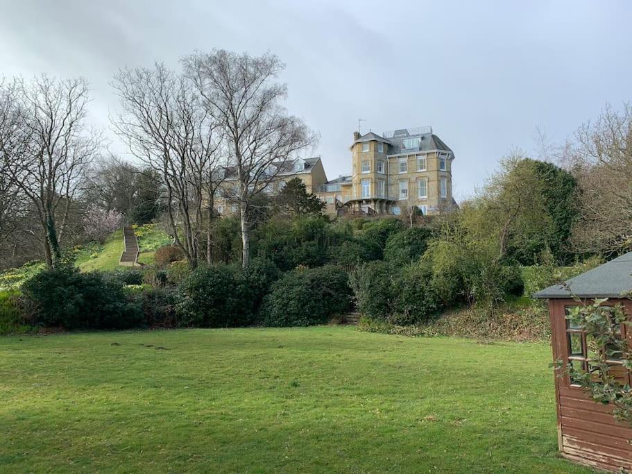 1 Bed Apartment - Sea View Shanklin Εξωτερικό φωτογραφία