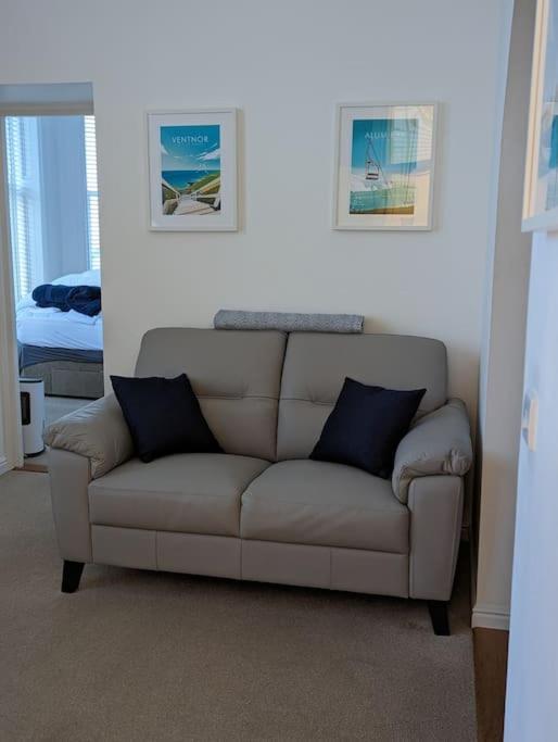 1 Bed Apartment - Sea View Shanklin Εξωτερικό φωτογραφία