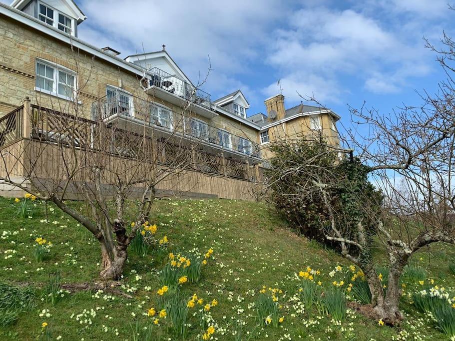 1 Bed Apartment - Sea View Shanklin Εξωτερικό φωτογραφία